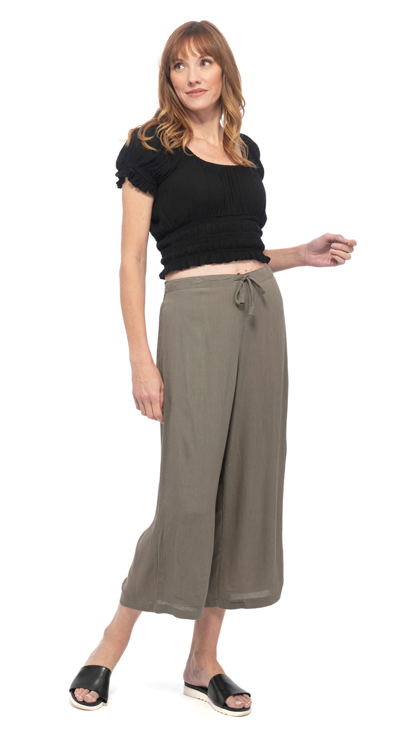 Courtenay Capris - khaki - rayon crepe